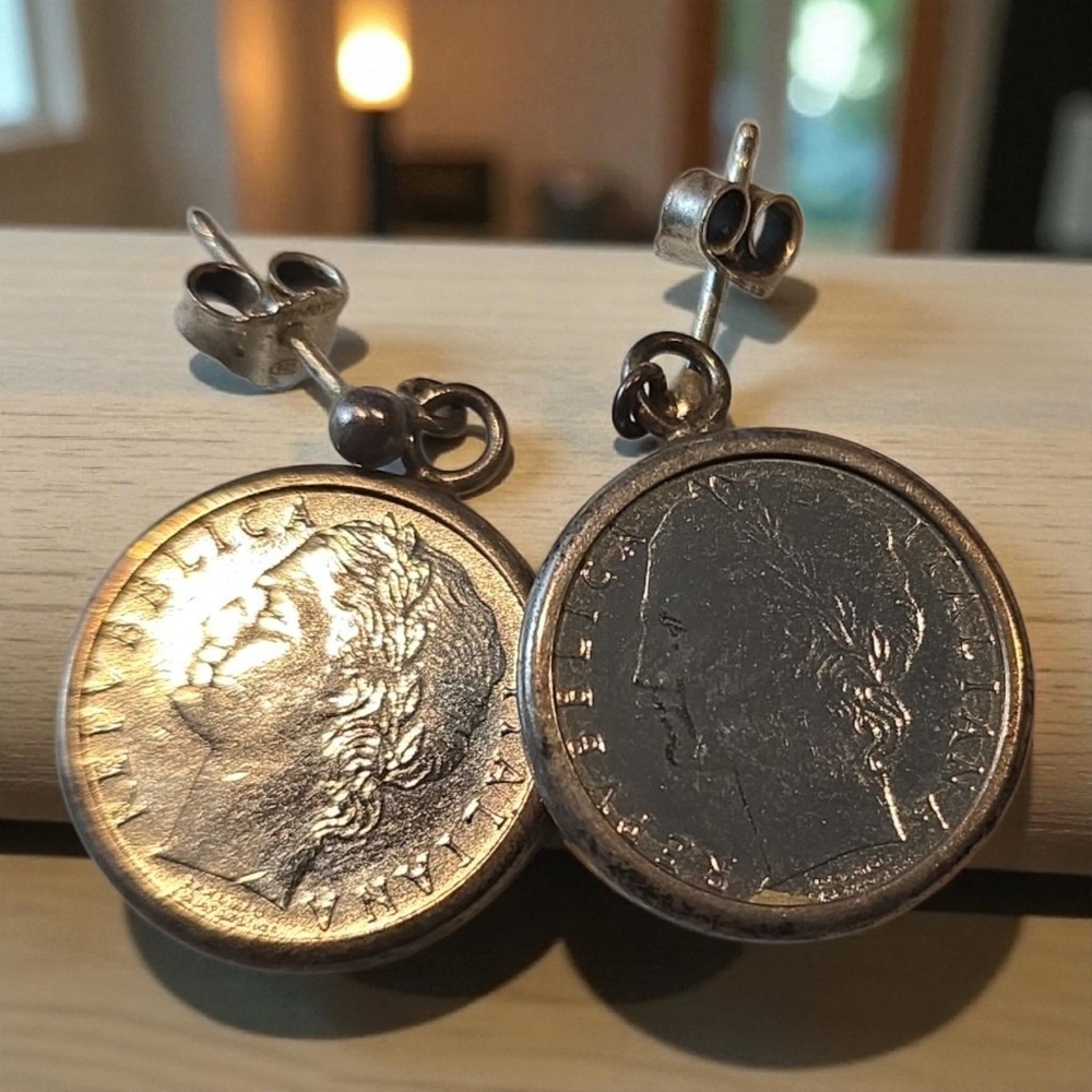Stunning Sterling Silver 925 Italian Republic 1990 Coin Stud Dangle Earrings